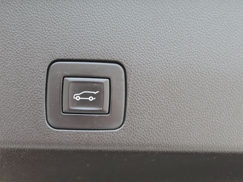 Used 2023 Buick Encore GX Select w/ Sport Touring Package FWD image 20