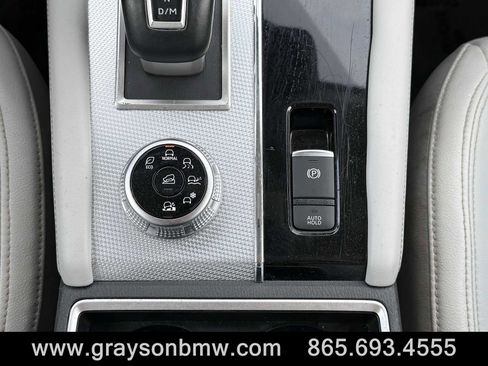 Used 2023 Mitsubishi Outlander SEL image 20