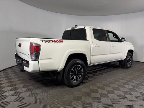 Used 2021 Toyota Tacoma TRD Sport w/ Technology Package AWD/4WD image 7