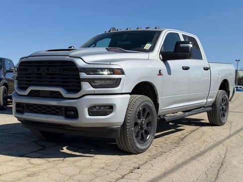 New 2026 RAM 2500 Tradesman AWD/4WD image 2