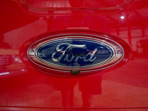 Used 2013 Ford F250 Lariat w/ Chrome Pkg AWD/4WD image 25