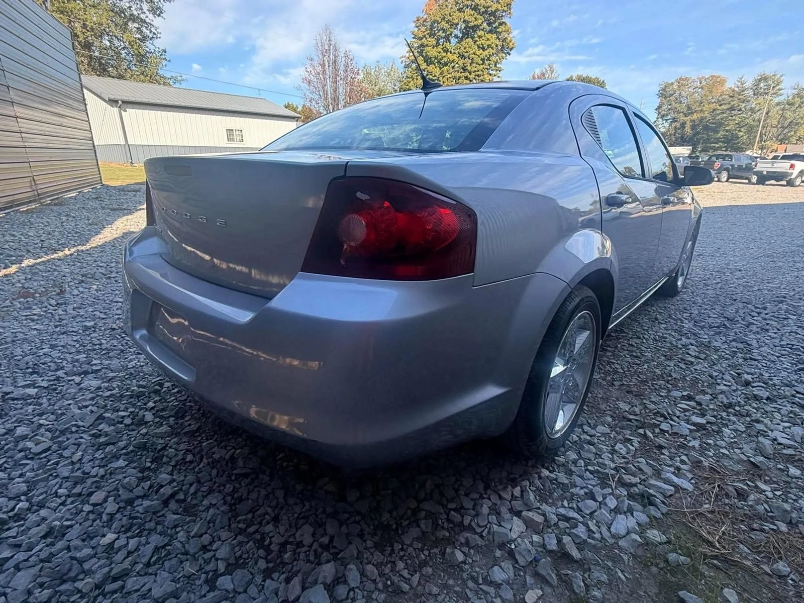 Used 2013 Dodge Avenger SE FWD image 5