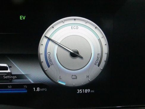 Used 2022 Hyundai Elantra Limited FWD image 34
