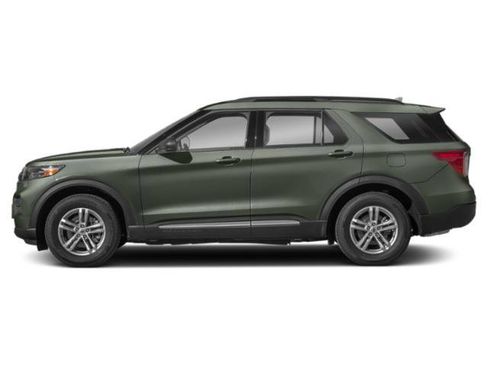 Used 2024 Ford Explorer XLT w/ Equipment Group 202A AWD/4WD image 3
