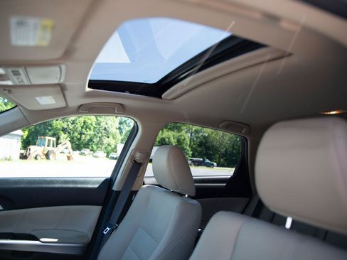Used 2013 Honda Crosstour EX-L image 20