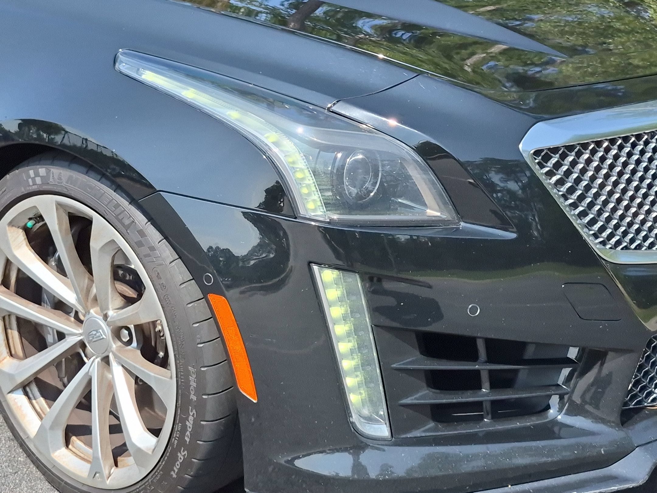 Used 2016 Cadillac CTS V w/ Luxury Package RWD image 23