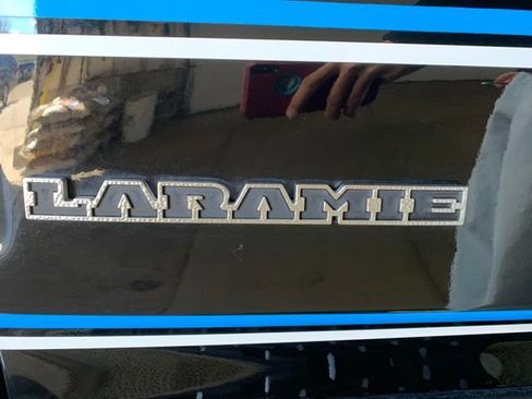 Used 2025 RAM 1500 Laramie AWD/4WD image 38