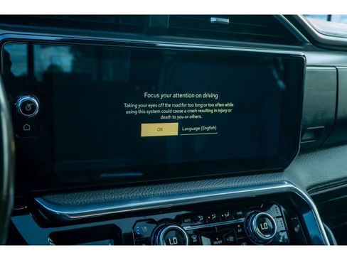 Used 2024 GMC Sierra 2500 Denali w/ Denali Reserve Package image 23