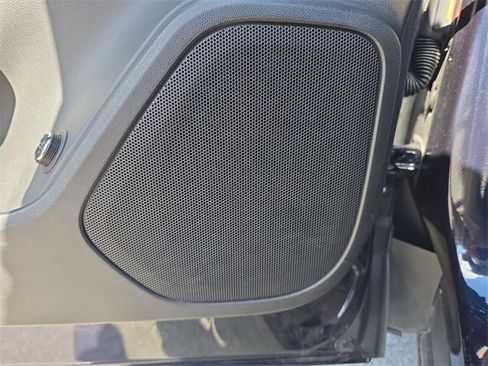 Used 2020 Chevrolet Blazer LT image 15