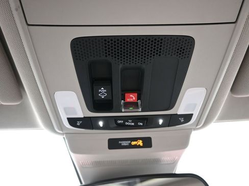 Certified 2023 Honda Accord EX image 28