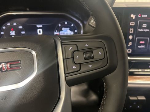 New 2026 GMC Sierra 1500 Elevation image 16