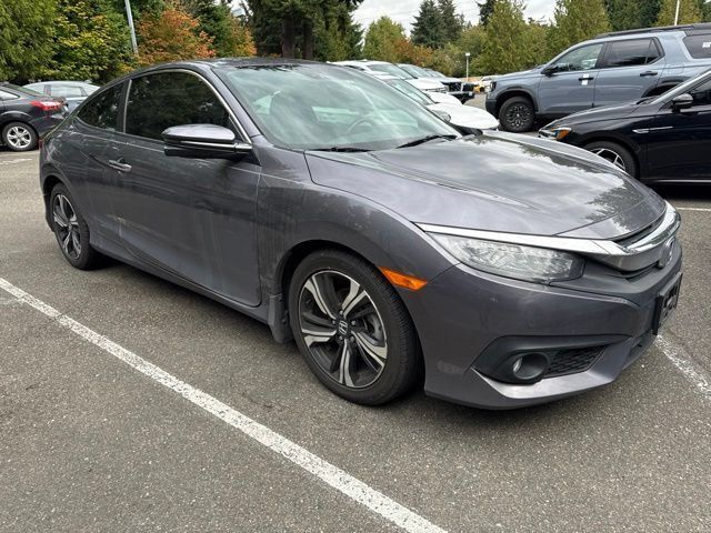 Used 2017 Honda Civic Touring image 2
