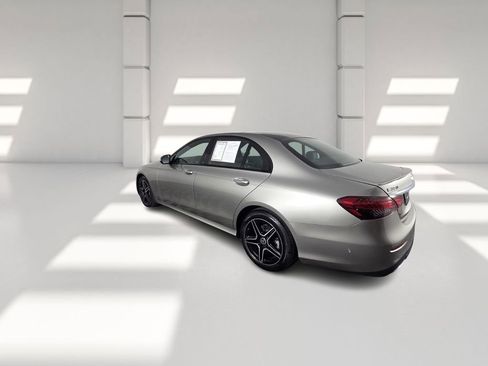 Used 2023 Mercedes-Benz E 350 4MATIC Sedan image 7