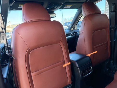 Used 2025 MAZDA CX-5 Carbon Edition image 19