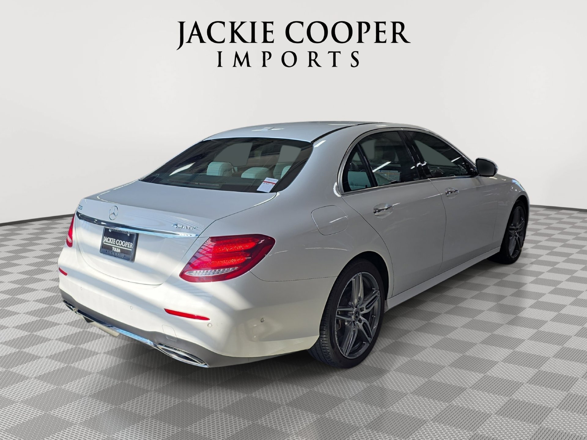 Certified 2020 Mercedes-Benz E 350 4MATIC Sedan image 5