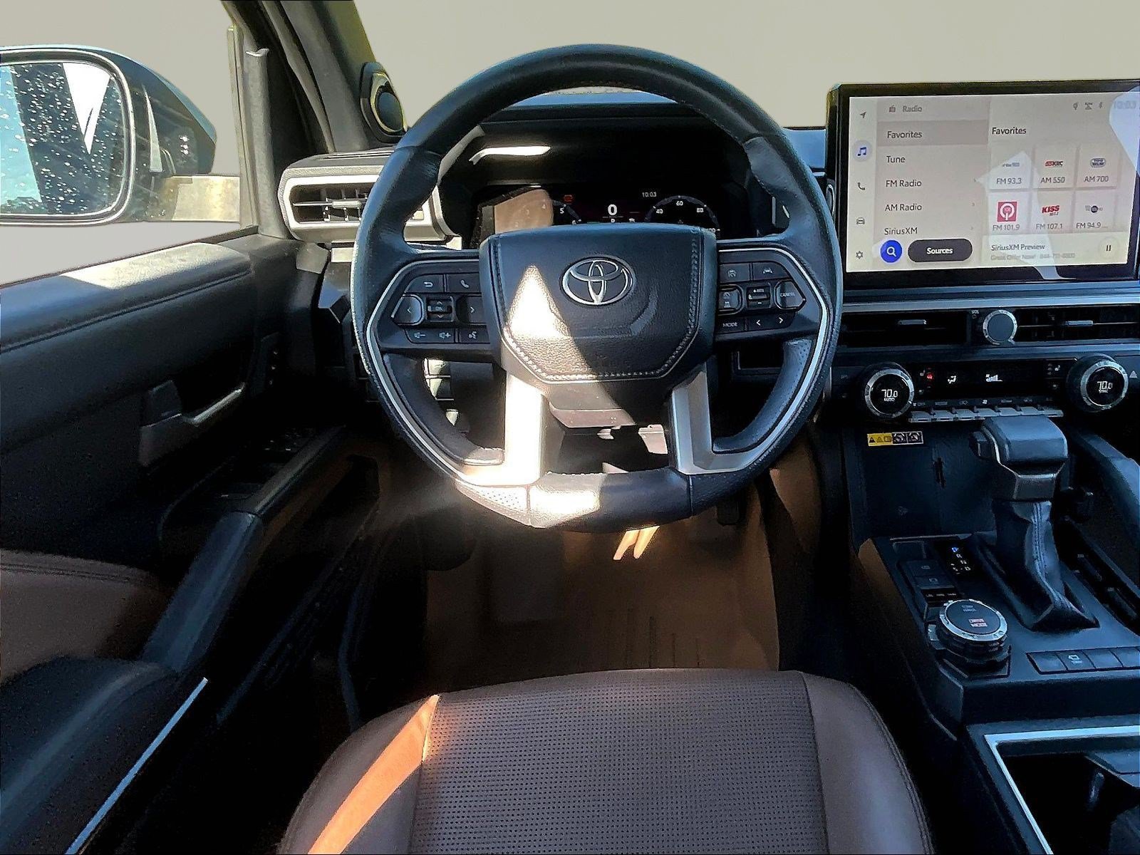 Used 2025 Toyota 4Runner Limited AWD/4WD image 15