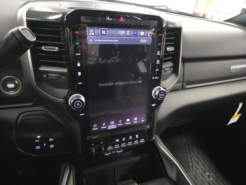 New 2026 RAM 2500 Big Horn AWD/4WD image 21