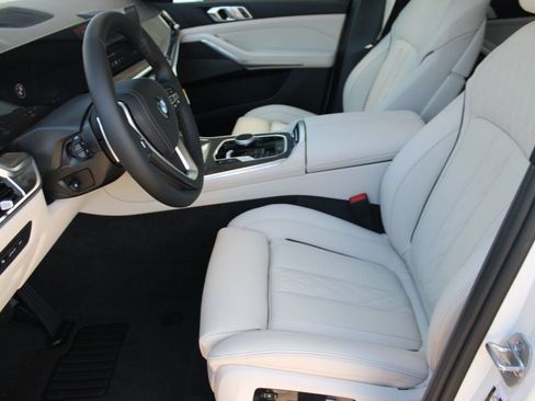 Used 2026 BMW X5 sDrive40i RWD image 5