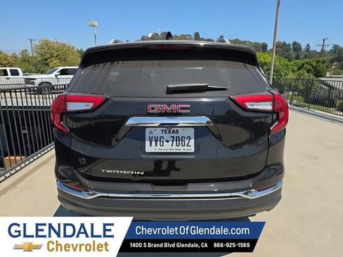 Used 2023 GMC Terrain SLT FWD image 4