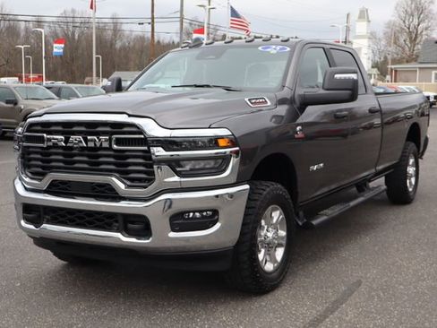 Used 2025 RAM 3500 Big Horn image 12