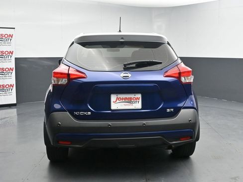 Used 2020 Nissan Kicks SR w/ SR Premium Package FWD image 7