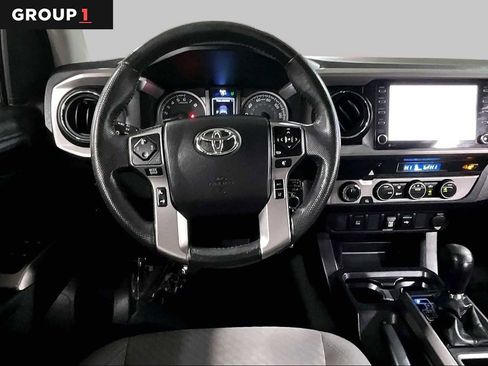 Used 2021 Toyota Tacoma SR5 AWD/4WD image 6