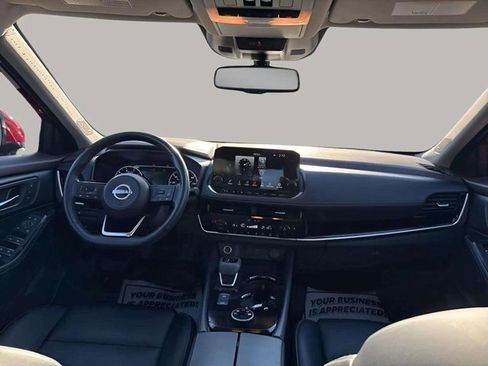 Used 2023 Nissan Rogue SL w/ SL Premium Package image 5