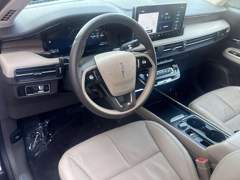 Certified 2023 Lincoln Corsair Reserve w/ Equipment Group 201A AWD/4WD image 11