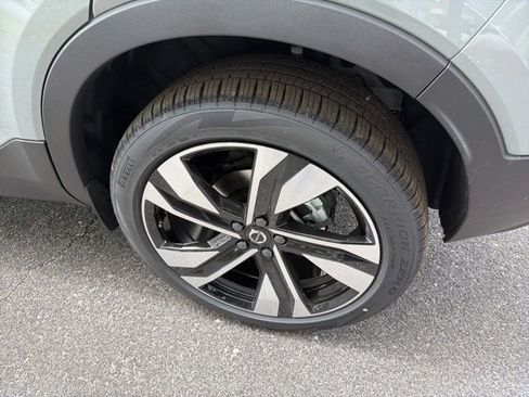 New 2026 Volvo XC40 B5 Plus w/ Climate Package AWD/4WD image 6