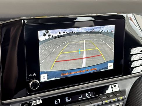 Certified 2025 Toyota Camry SE image 17