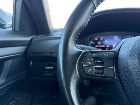 Used 2023 Honda Accord Sport image 11