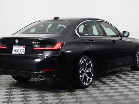 Used 2026 BMW 330i Sedan w/ Convenience Package RWD image 4