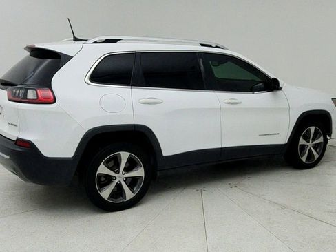 Used 2019 Jeep Cherokee Limited w/ Luxury Group FWD image 8