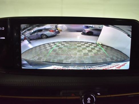Used 2023 Nissan Ariya FWD image 24