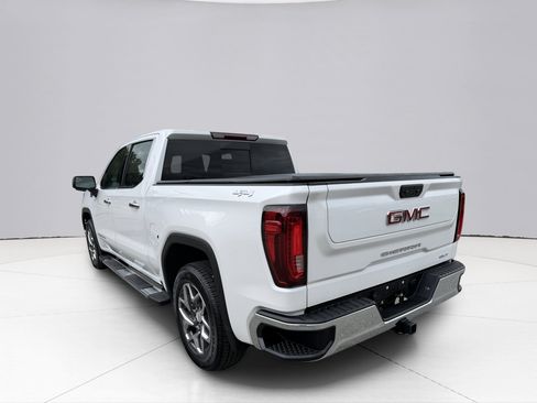 Used 2023 GMC Sierra 1500 SLT w/ SLT Premium Package AWD/4WD image 8