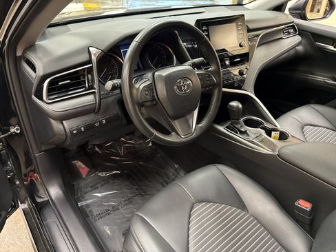 Used 2023 Toyota Camry SE FWD image 24