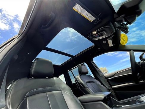 Used 2025 Jeep Grand Cherokee Limited 4xe image 17