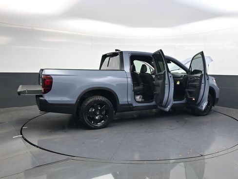New 2026 Honda Ridgeline Black Edition image 44