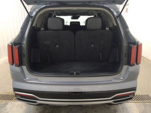 Used 2021 Kia Sorento S w/ Panoramic Sunroof Package FWD image 29