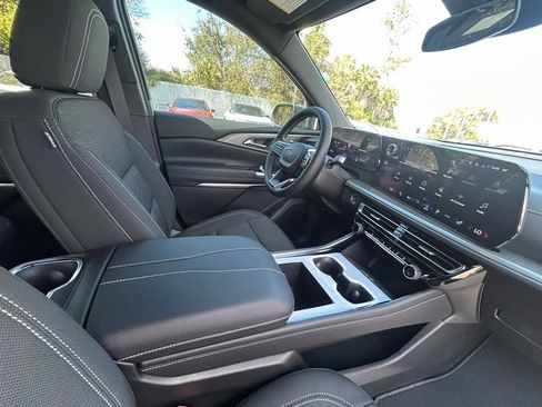 New 2026 Chevrolet Traverse LT w/ Midnight/Sport Edition FWD image 24