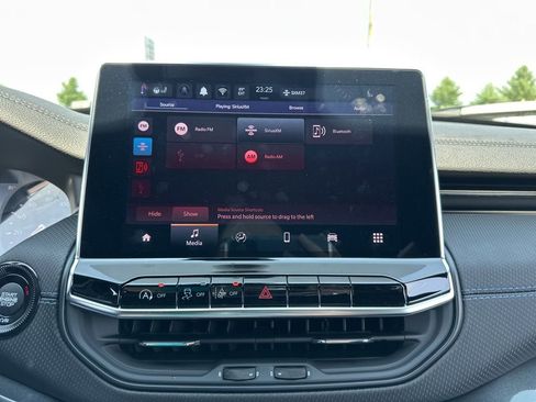 New 2025 Jeep Compass Latitude w/ Altitude Special Edition image 31