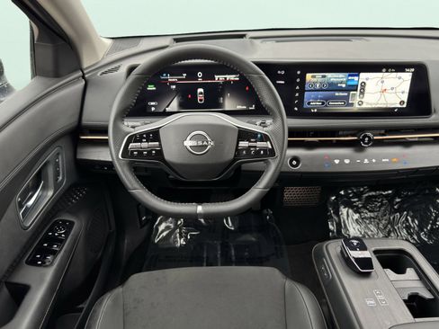 Used 2025 Nissan Ariya FWD image 73