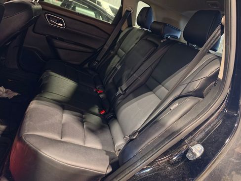 Used 2021 Nissan Rogue SV w/ Premium Package AWD/4WD image 7