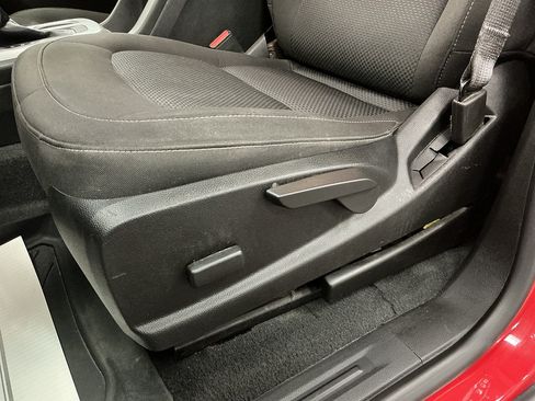 Used 2020 Chevrolet Colorado LT AWD/4WD image 18