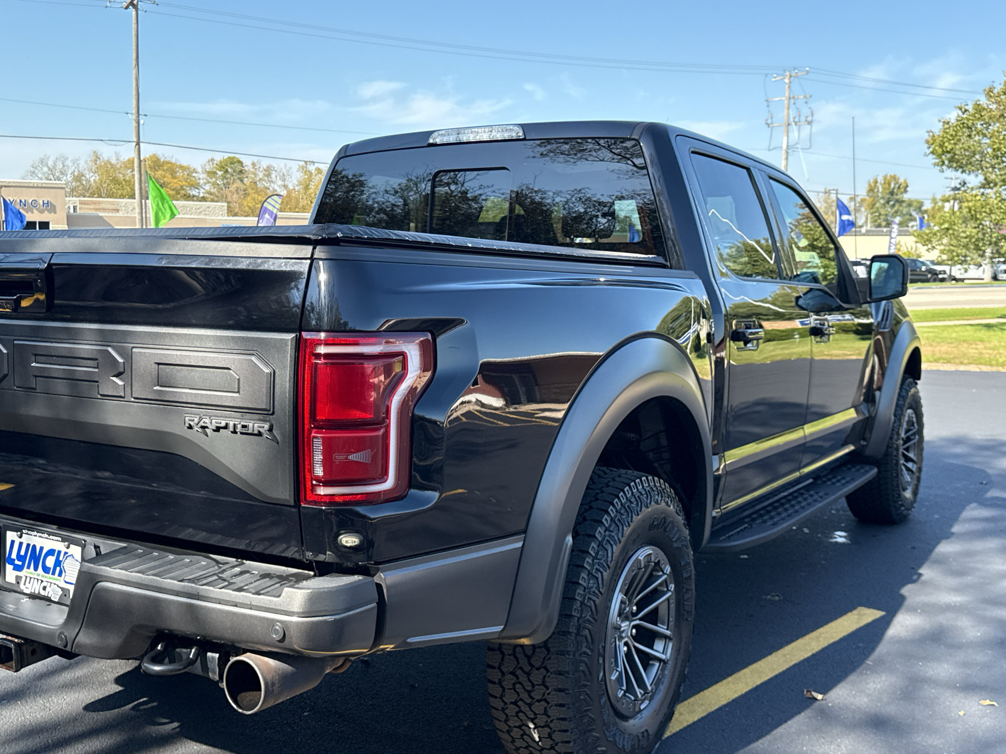 Used 2019 Ford F150 Raptor w/ Equipment Group 802A Luxury AWD/4WD image 12