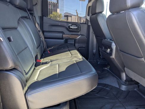 Used 2019 Chevrolet Silverado 1500 LT Trail Boss AWD/4WD image 31