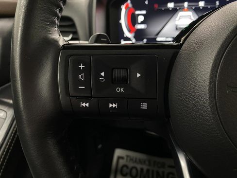 Used 2021 Nissan Rogue Platinum AWD/4WD image 17