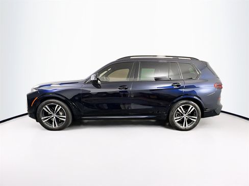 Used 2023 BMW X7 xDrive40i w/ Executive Package image 4