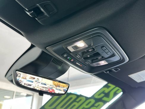Used 2025 Chevrolet Silverado 1500 ZR2 w/ Technology Package image 25