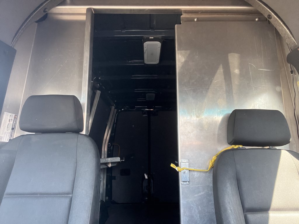 Used 2019 Mercedes-Benz Sprinter 144 image 19
